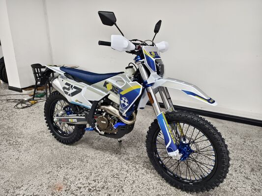 KEWS K27-YBS300 300cc Flüssigkeitsgekühltes Enduro-Motorrad mit verstellbarer Federung für extreme Offroad-Performance