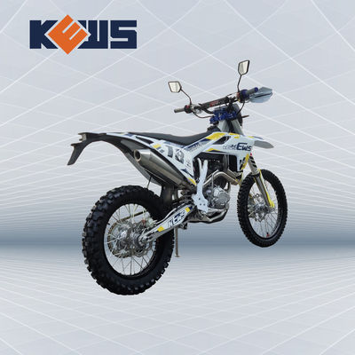 SCHMUTZ-Fahrrad des HUSQ-Modell-K18 Euro-4 der Motorrad-CB250-F Euroder maschinen-250CC