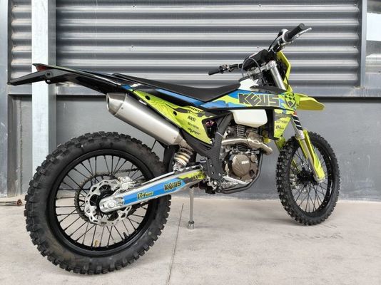 Offroad-Performance mit KEWS 176fmn YB300H Viertakt Enduro K23