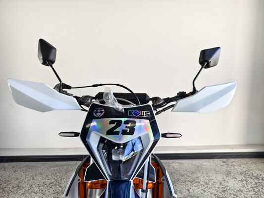 KEWS k23 R-Edition 4-Takt-Enduro-Motorrad mit 21,0 kW Leistung 25,0 N*m Maximaldrehmoment und 140 km/h Höchstgeschwindigkeit